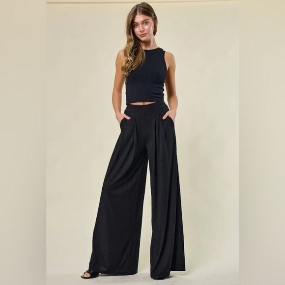 Womans size small saints & heart Palazzo Wide Leg Ribbed Pants - Picture 1 of 3